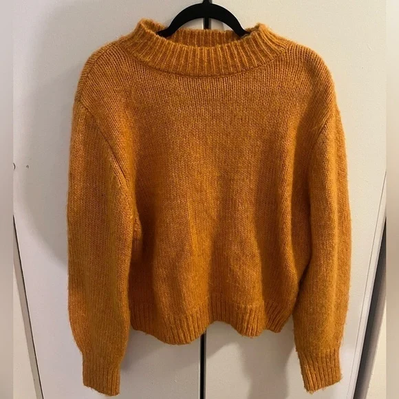 Topshop Tall knitted crew neck sweater in orange - Picture 5 of 8